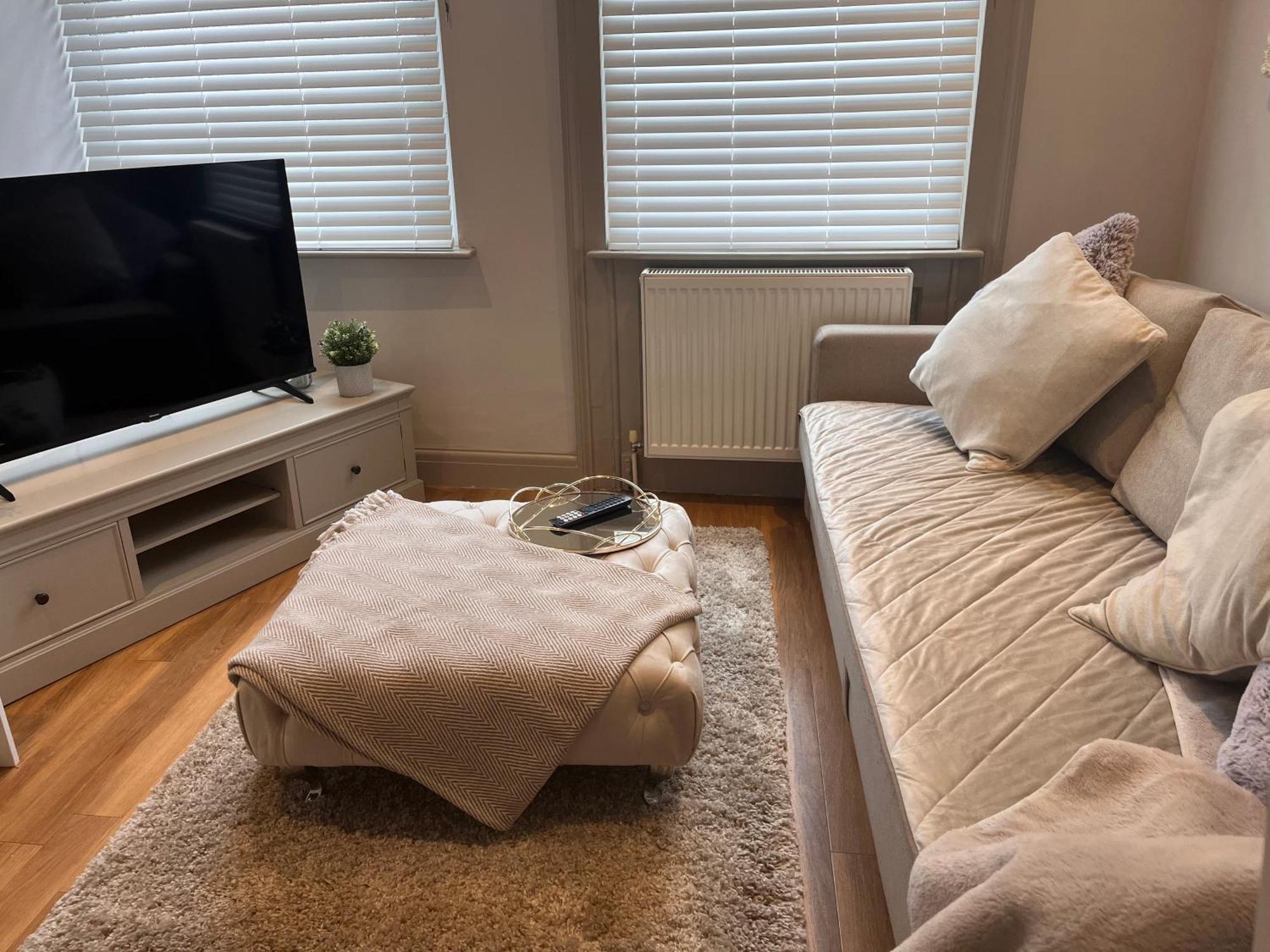Central Private 1 Bed Flat ريدينج المظهر الخارجي الصورة